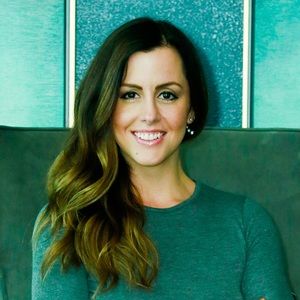 Meet your Posher, Courtney